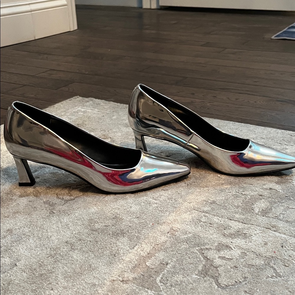 Steve Madden Shiny Silver Pointed Heels